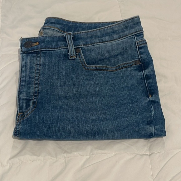 Talbots “Flawless” Slim Ankle Jeans - Sz 12 - EUC - Picture 3 of 9